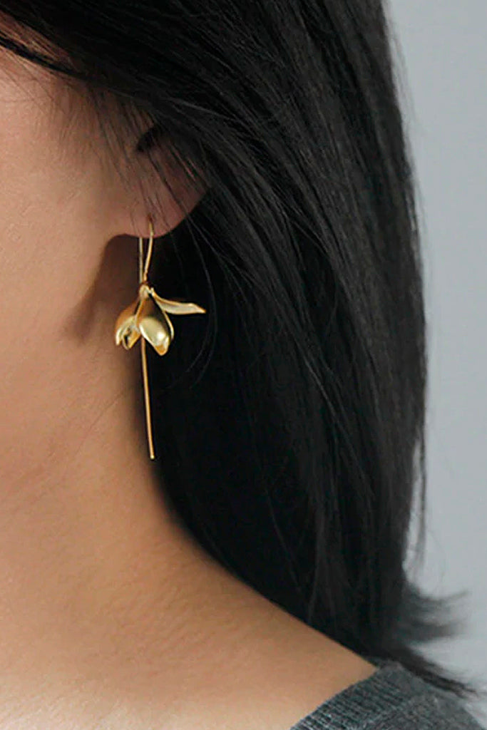 Magnolias Gold Flower Earrings